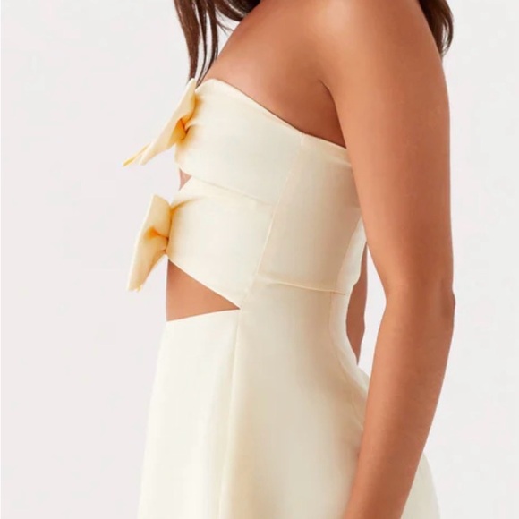 Peppermayo Exclusive - Girl Crush Bow Mini Dress  yellow size 6 - Picture 3 of 11